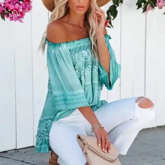 VICI up in the clouds off the shoulder tunic M - Picture 4 of 8